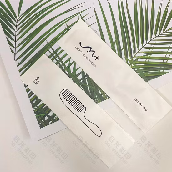 Le cosmétique emballé par papier d'emballage de luxe place l'ensemble d'agréments de salle de bains d'hôtel